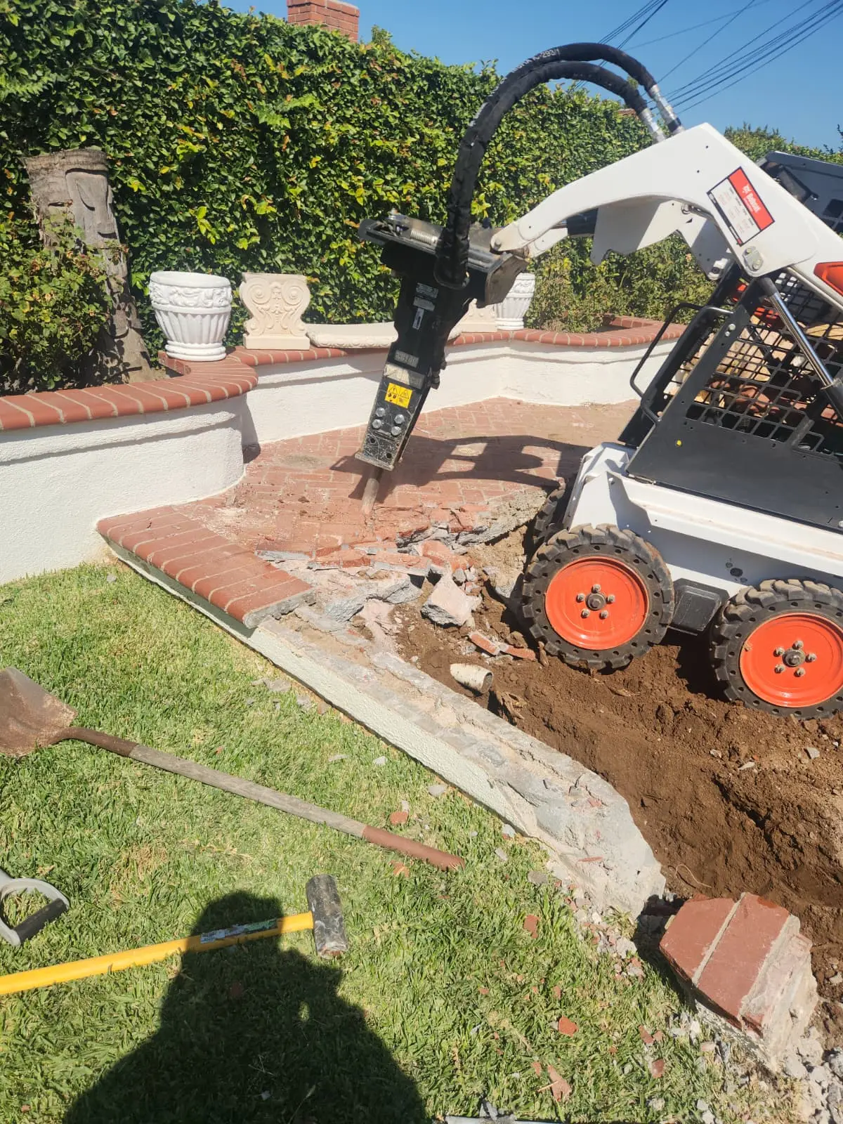 Junk removal and demolition in Orange, CA